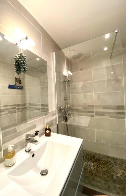 Appartement Chaleureux Entre Zola Et Proce. Nantes Exterior photo